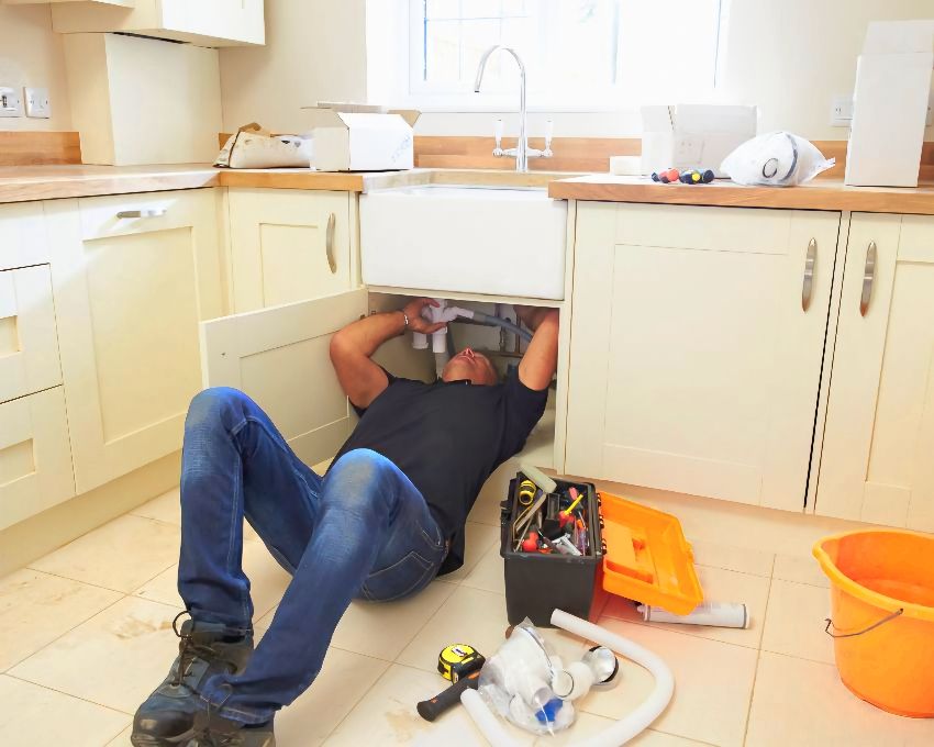 Hourly handyman - hourly repair service - repairs and installations